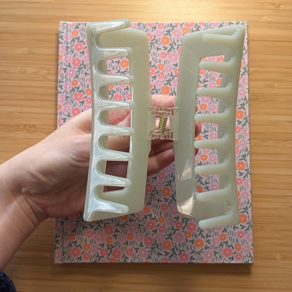 Kōv Essentials Daily Clip in Mojito Size Large - Picture 5 of 5